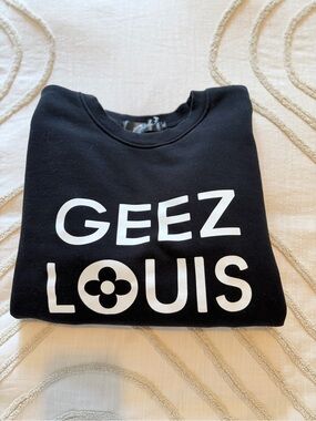 Black Graphic Crewneck Sweater with White 'GEEZ LOUIS' Print